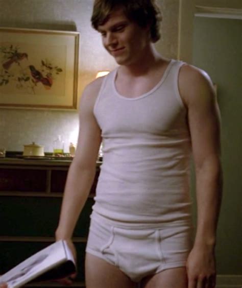 EVAN PETERS Nude